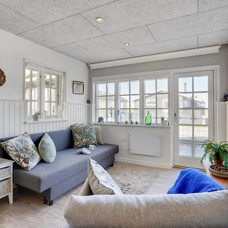 Sazur - 75m From The Sea By Interhome בית נופש *