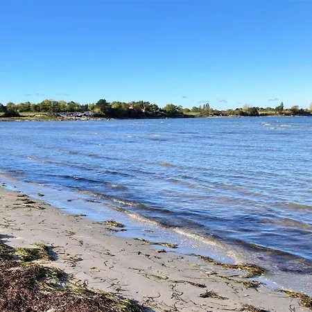 בית נופש Sazur - 75m From The Sea By Interhome Mesinge